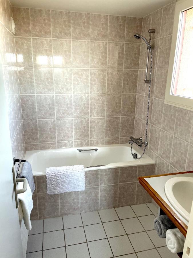 Gite De Sejour Haut 2 Gammes Saint-Hippolyte (Aveyron) Exterior foto